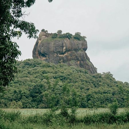 Lakmal Homestay ,10 Minutes To Sigiriya Rock Exterior foto